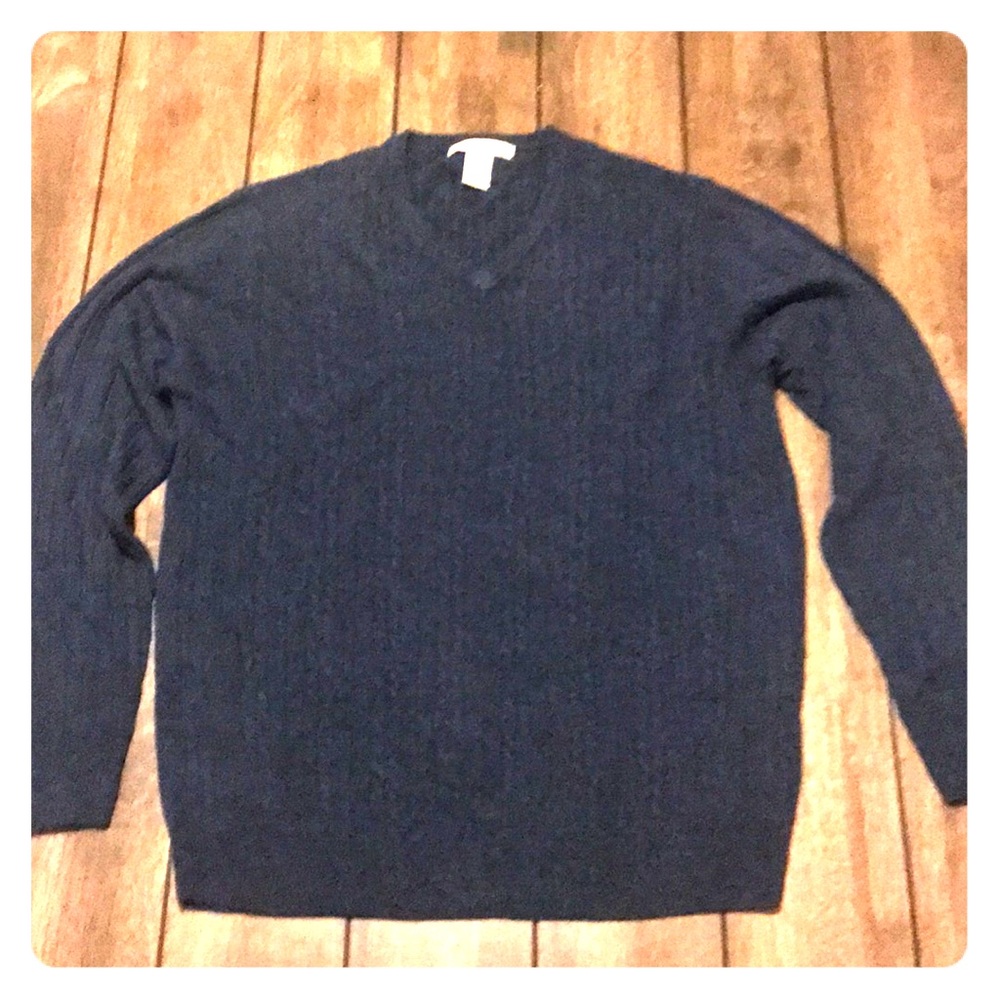V Neck Sweater-Large - Picture 2 of 6